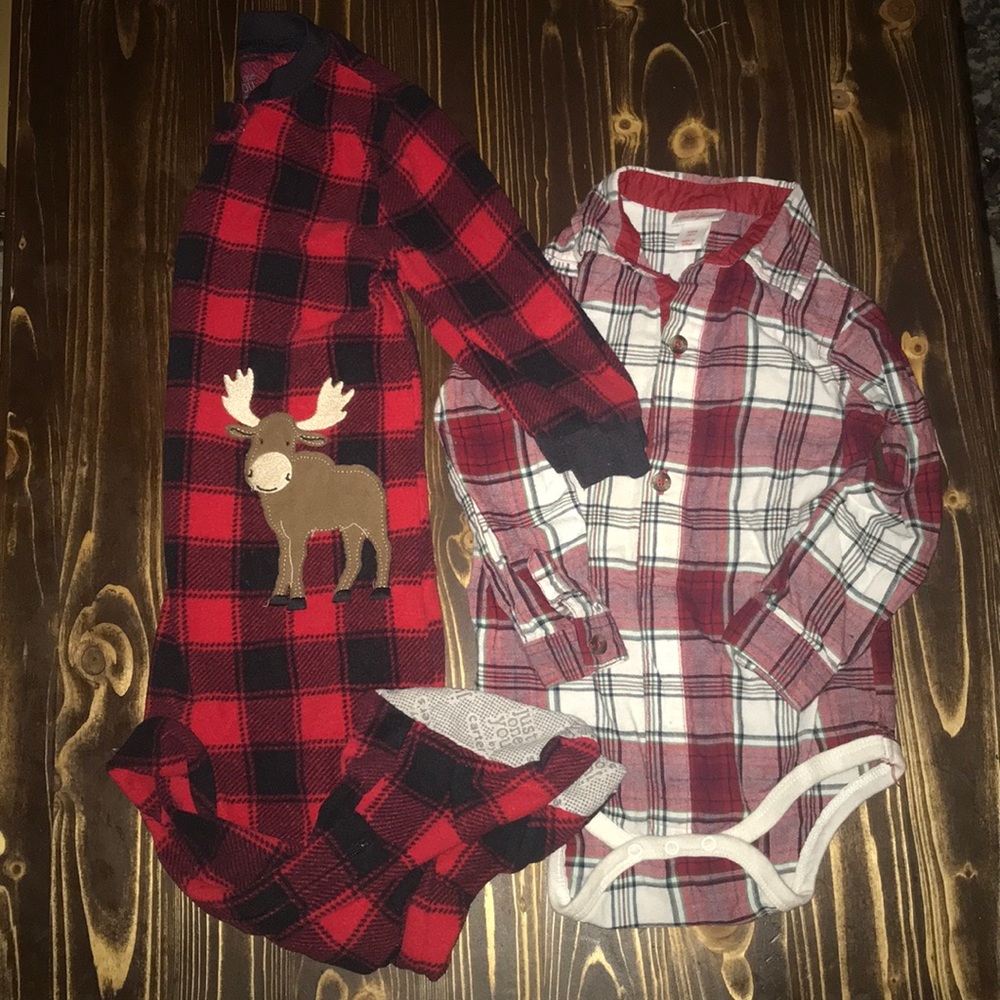 Bundle 🎄 2 Fleece PJs & Plaid Button Onesie!